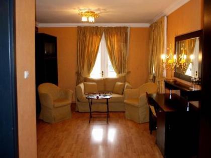 Delphi Art Hotel - image 11