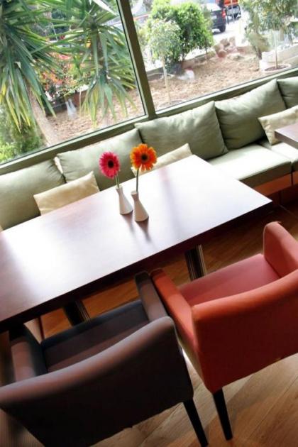 Athinais Hotel - image 3