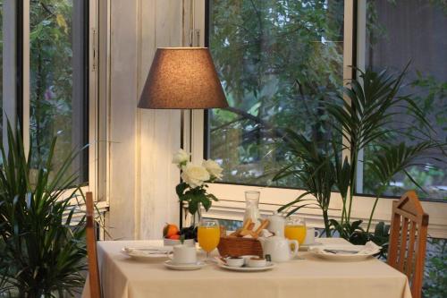Achillion Hotel - image 5