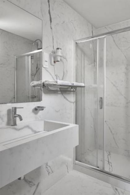Athos Hotel - image 8