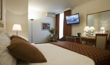 Ilisia Hotel - image 4