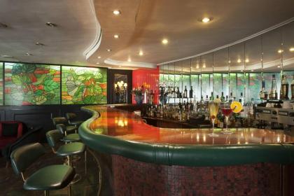 Ilisia Hotel - image 9