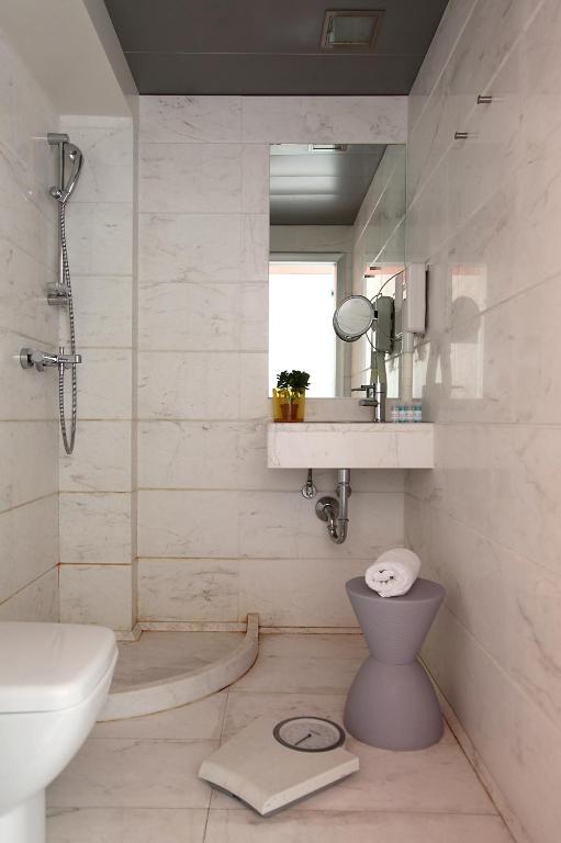 Dorian Inn Sure Hotel Collection by Best Western - image 6