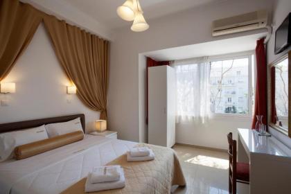 Metropolis Hotel - image 11