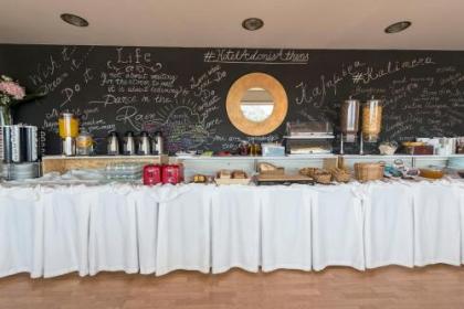Hotel Adonis - image 19