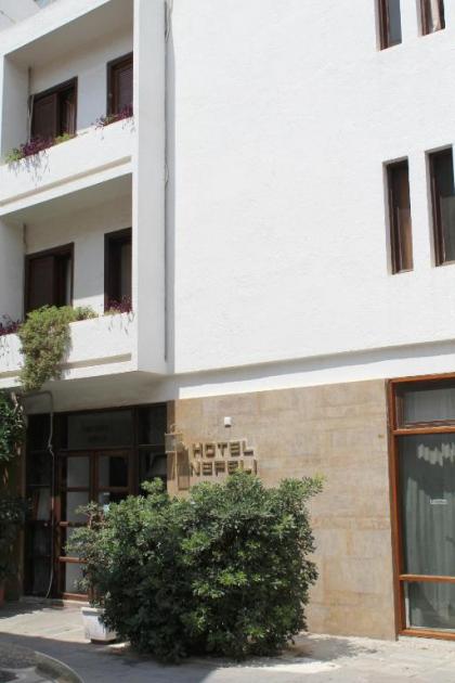 Nefeli Hotel - image 3