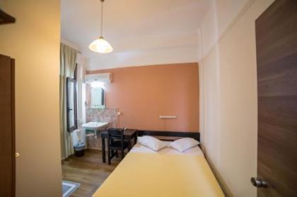 Tempi Hotel - image 4