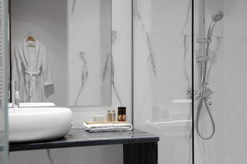 Acropolis Ami Boutique Hotel - image 5