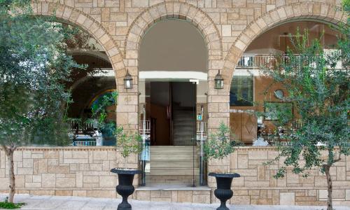 Elizabeth Hotel - main image