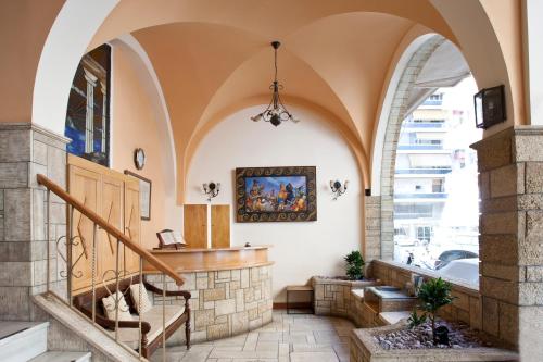 Elizabeth Hotel - image 3