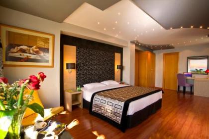 Nefeli Hotel Alimos - image 3