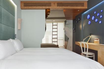 New Hotel - image 14