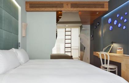 New Hotel - image 9