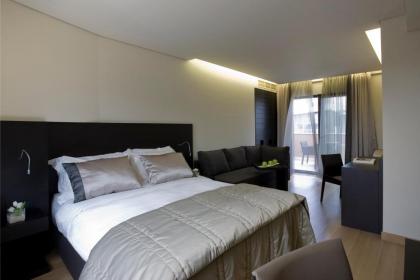O&B Athens Boutique Hotel - image 3