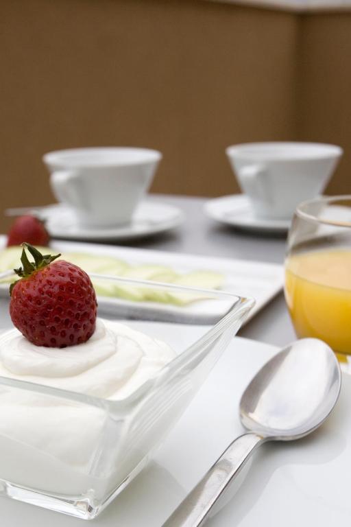 O&B Athens Boutique Hotel - image 7