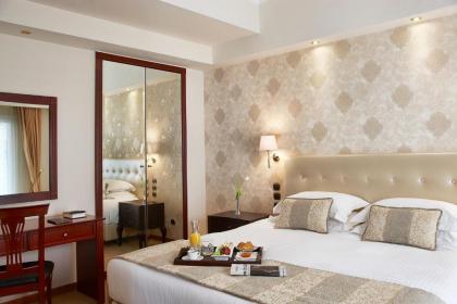 Ava Hotel and Suites - image 15