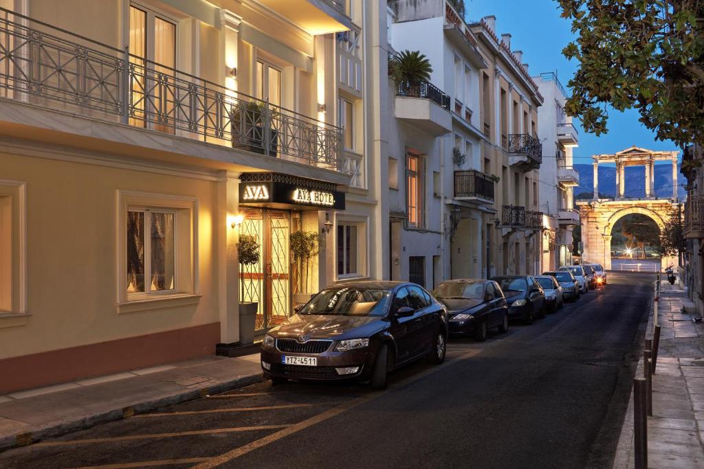 Ava Hotel and Suites - image 5