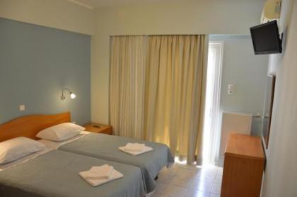 Diros Hotel - image 1