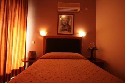 Adam's Hotel - image 4
