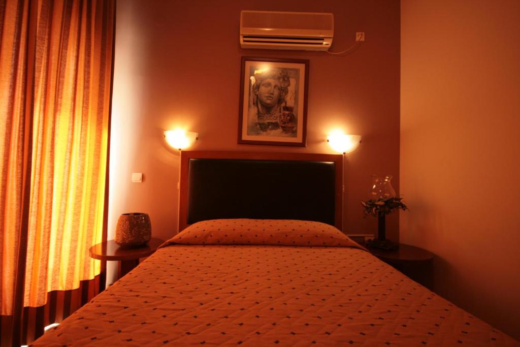 Adam's Hotel - image 4