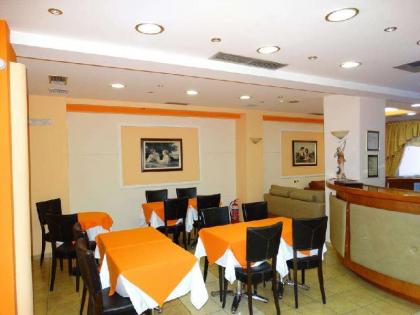 Faros 2 Hotel - image 12