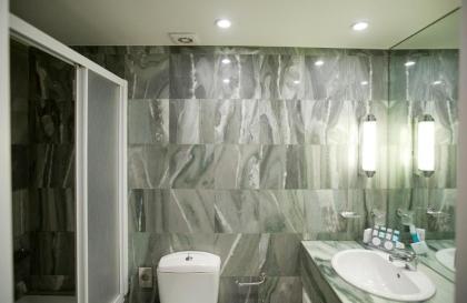 Hera Hotel - image 8