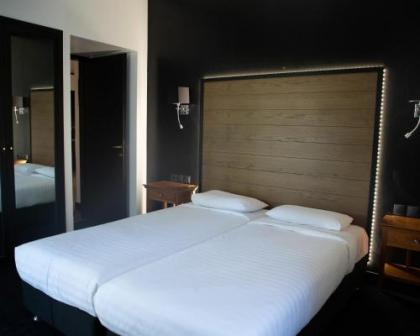 Andromeda Suites & Apartments - image 4
