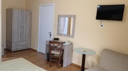 Ambrosia Suites - image 13