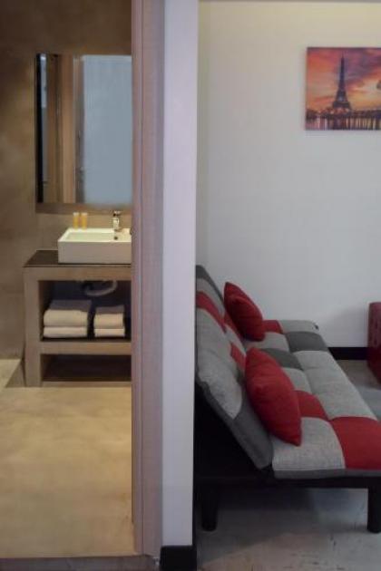 Alter Athens - image 8