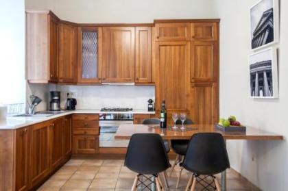Two Bedroom Apartment in Plaka - image 12