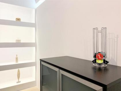GK Athens - image 18