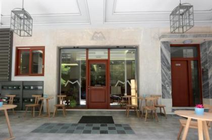 Meni Apartments - image 8