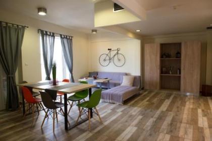 Athens Way Lofts - image 2
