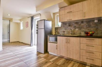 Athens Way Lofts - image 20