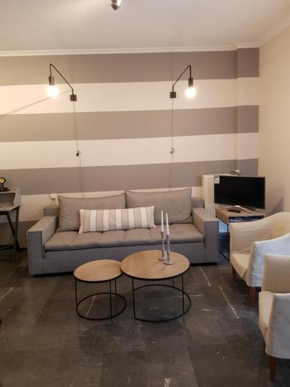 Athina Simple Lux Athens
