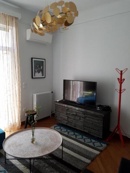 Lux Kolonaki Apartment - image 4