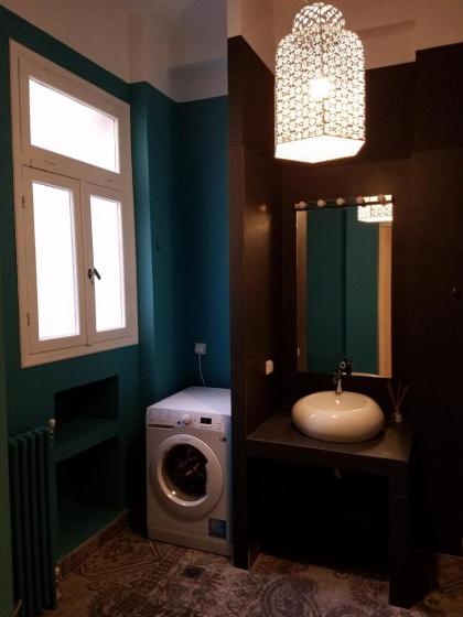 Lux Kolonaki Apartment - image 9
