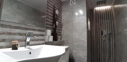 SmArt Shared Home - image 3