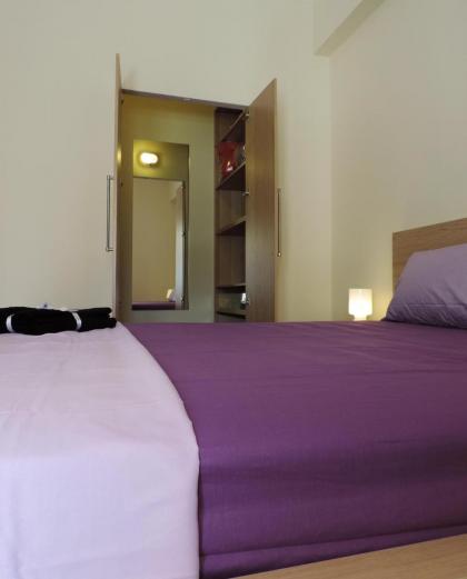 Apartment in the Centre of Athens - image 12