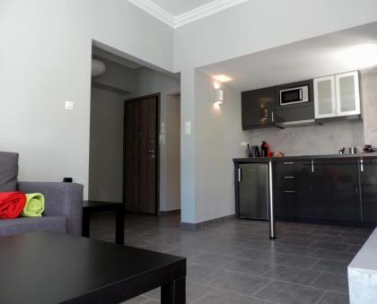 Apartment in the Centre of Athens - image 6