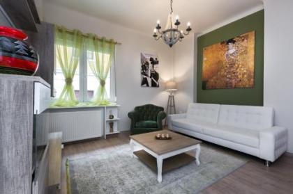 Vintage Apartment in the Heart of Plaka - image 1
