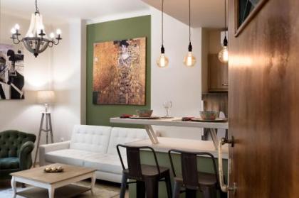 Vintage Apartment in the Heart of Plaka - image 5