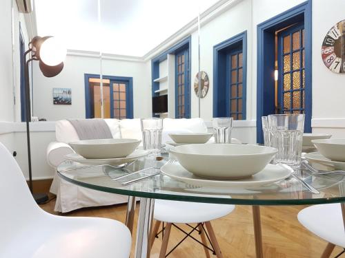 Errathens Aegean Apartment - Athens Center 5 BD 2 BATH - main image