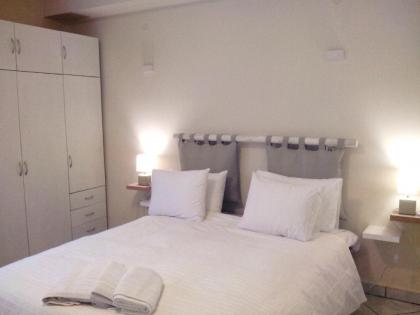Kolonaki Cozy Apartment - image 6