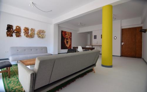 Boutique Athens PK Building - image 4