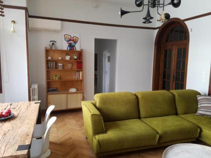 Kolonaki Deco Apartment - image 17