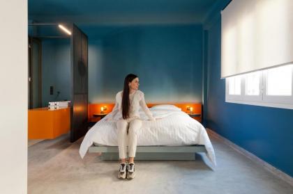 Syntagma Square Modern Apartments - image 2