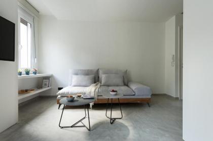 Syntagma Square Modern Apartments - image 4
