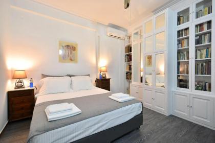 Plaka Elegant Apartment - image 15