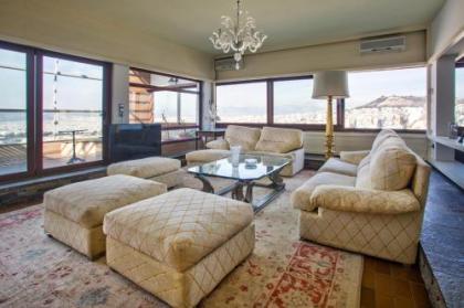 Exclusive apt with panoramic views! - ST8 - image 1
